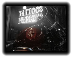 Tattoo Piercing Neon Sign